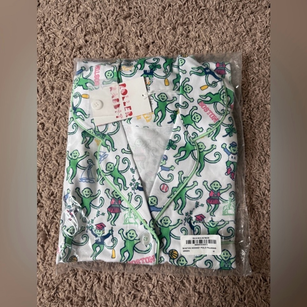 Boston Roller Rabbit short sleeve pajamas set